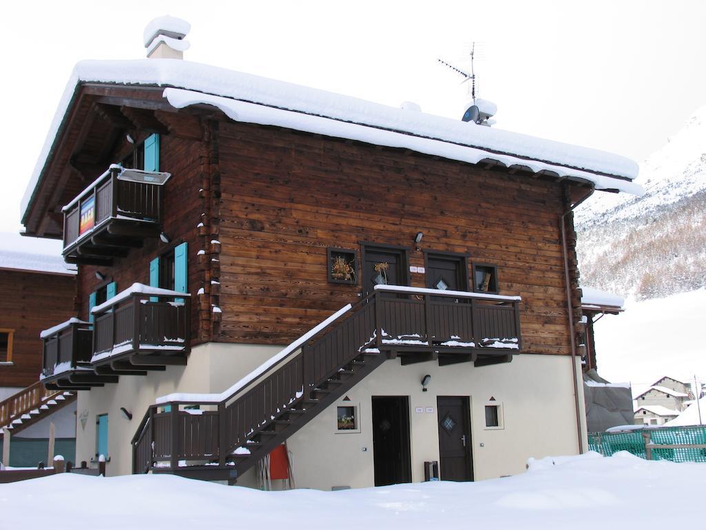 Art Apartments Casa Napell Ливиньо Экстерьер фото