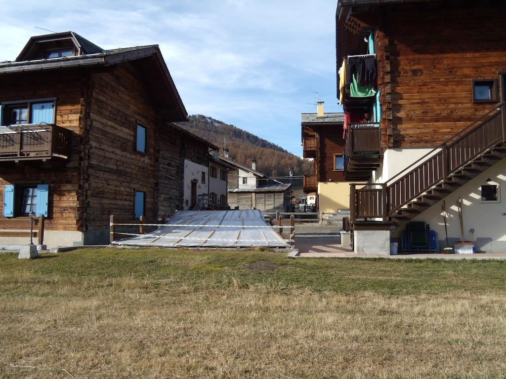 Art Apartments Casa Napell Ливиньо Экстерьер фото
